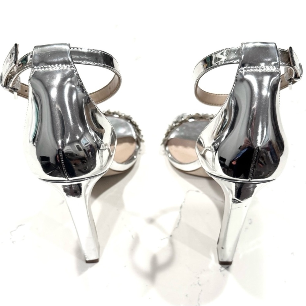 Aldo Women’s Silver Chrome Flower High Heel Sandals Size 8.5 - Picture 4 of 10